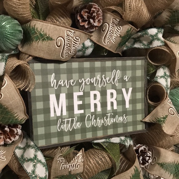 Have Yourself A Merry Little Christmas" Wreath - Picture 4 of 5